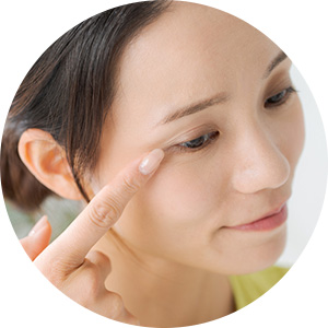 眼瞼下垂、逆さまつ毛のお悩み